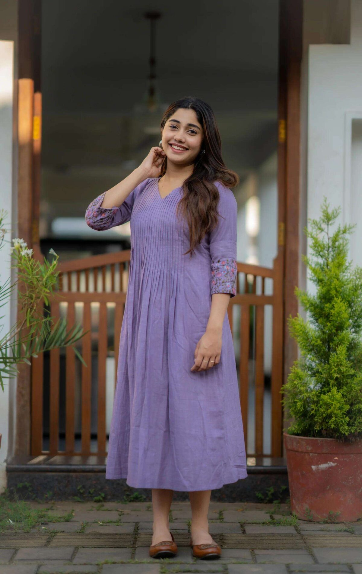 Modern Ethnic Vibes ? Embroidered Cotton Slub Kurta Set for Women (XL) - Image 2