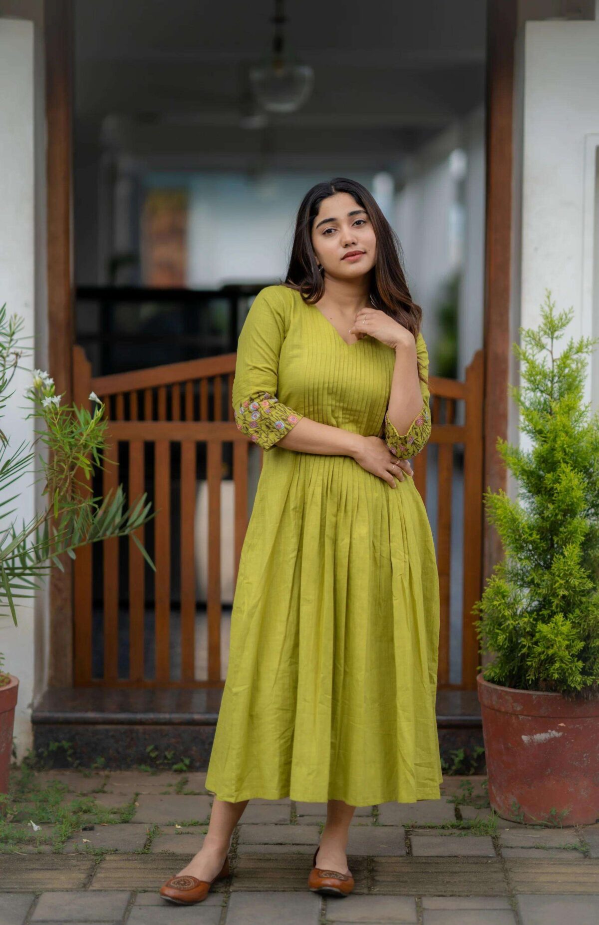 Breezy & Beautiful ? Embroidered Kurta Pant Set in Cotton Slub (S) - Image 2